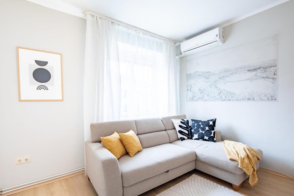 Central - Comfy - Sunny Budapest Exterior foto